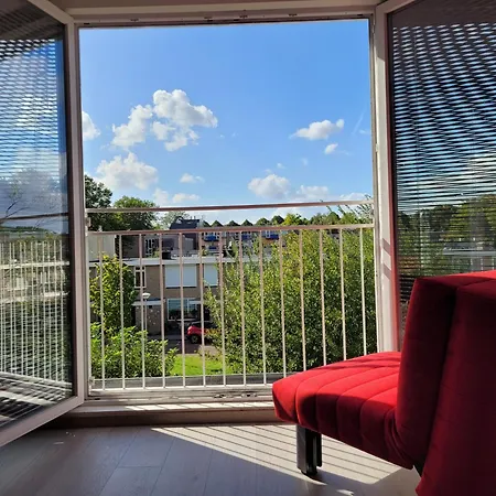 ホームステイ Bright With Kitchen