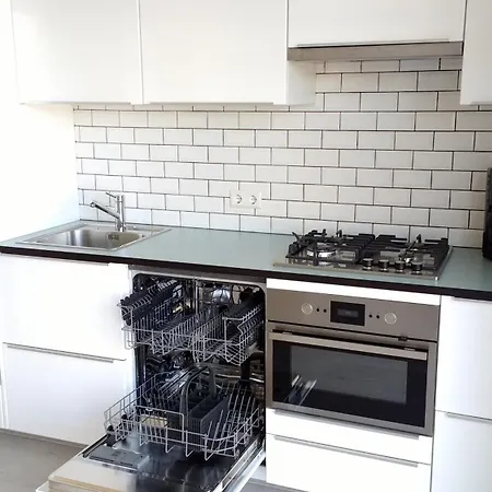 Bright With Kitchen Homestay szállás *